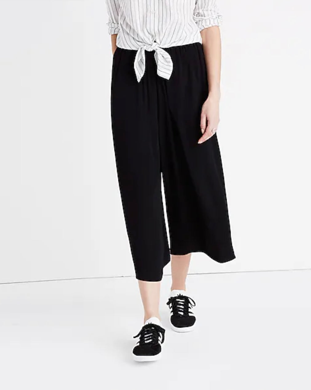 Madewell "Huston Pull-On Crop Pants" in Black (Size S)