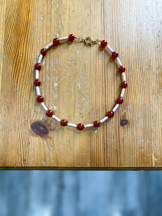 Beaded Necklace in Red & Pink