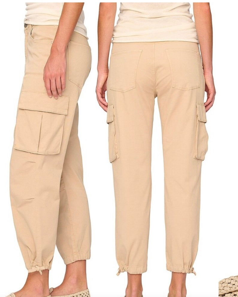 DL1961 "Gwen Cargo Pant in Soft Beige" (Size 29)