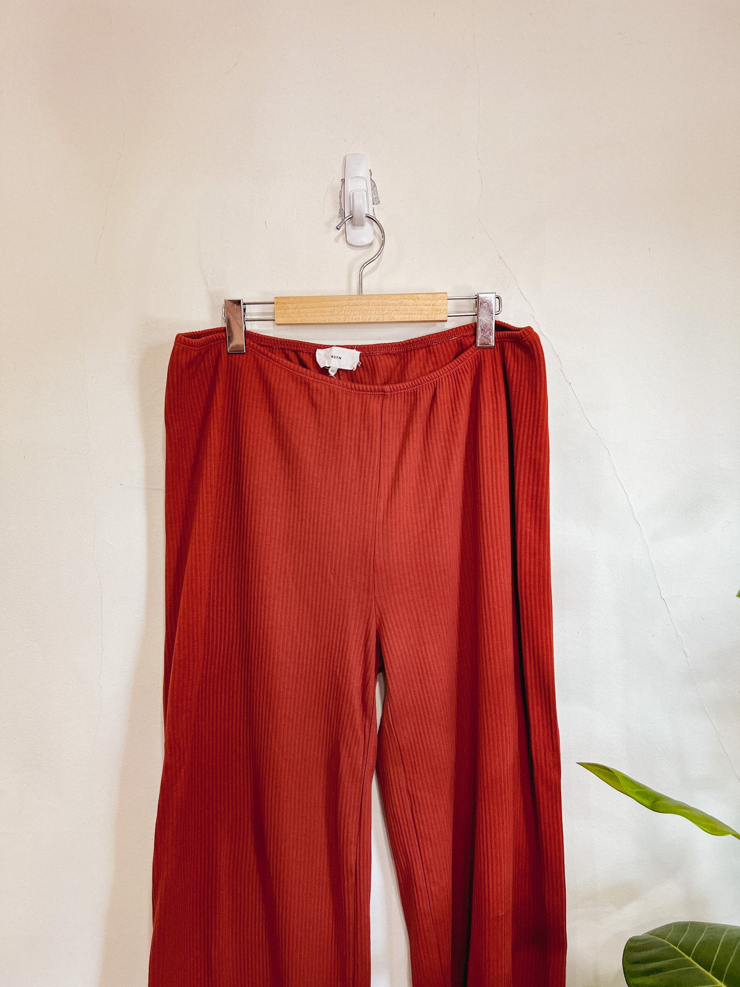 KOTN Terracotta Ribbed Loungewear Pants (Size XXL)