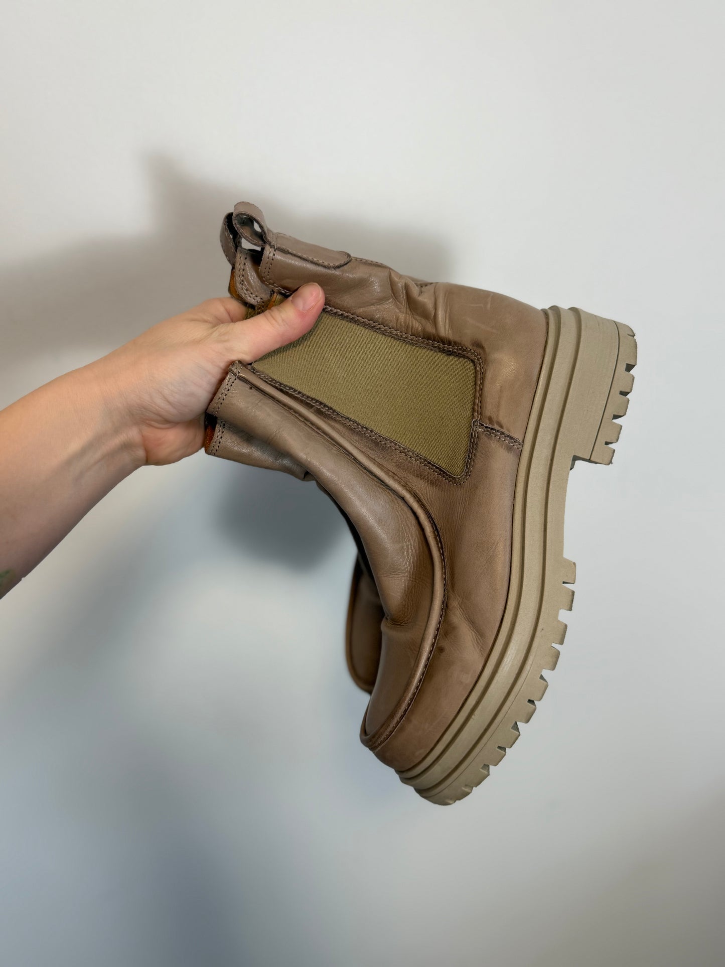 MIZ MOOZ "Leilani Chelsea Boot in Beige" (Size 38)