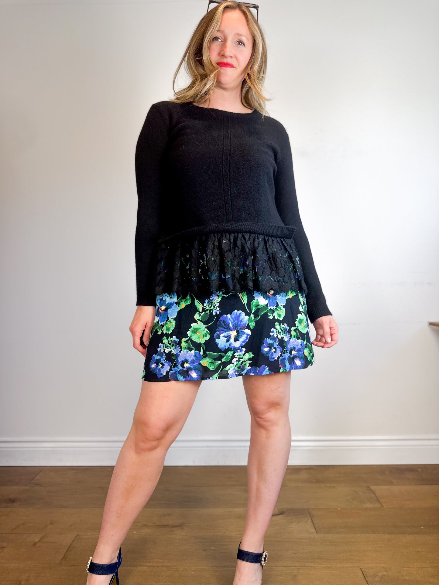 Autumn Cashmere Sweater in Black with Lace Trim (Size L)