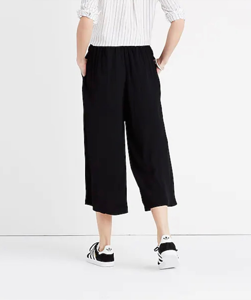 Madewell "Huston Pull-On Crop Pants" in Black (Size S)