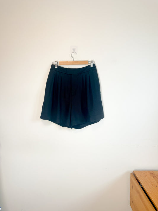 KOTN Pleated Trouser Shorts in Black (Size M/L)