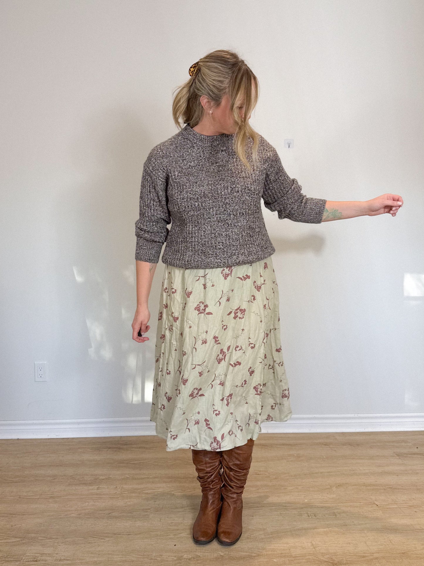 Wilfred "Ginette Sweater in Speckled Brown/White" (Size S/M)
