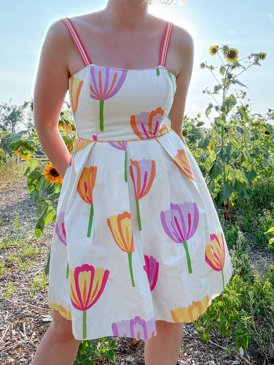 Vintage Molly B. Made in the USA White Tulip Floral Dress (Size S/M)