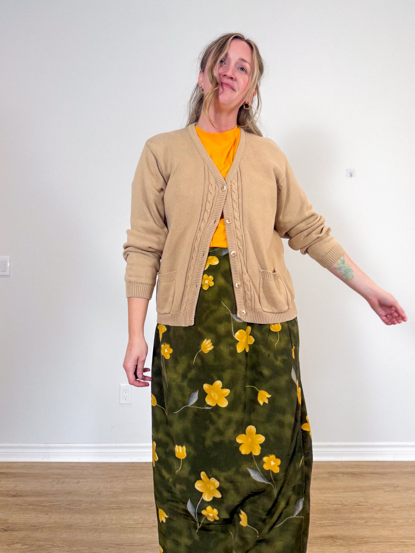 Vintage Cotton Cardigan in Beige (Size XL)