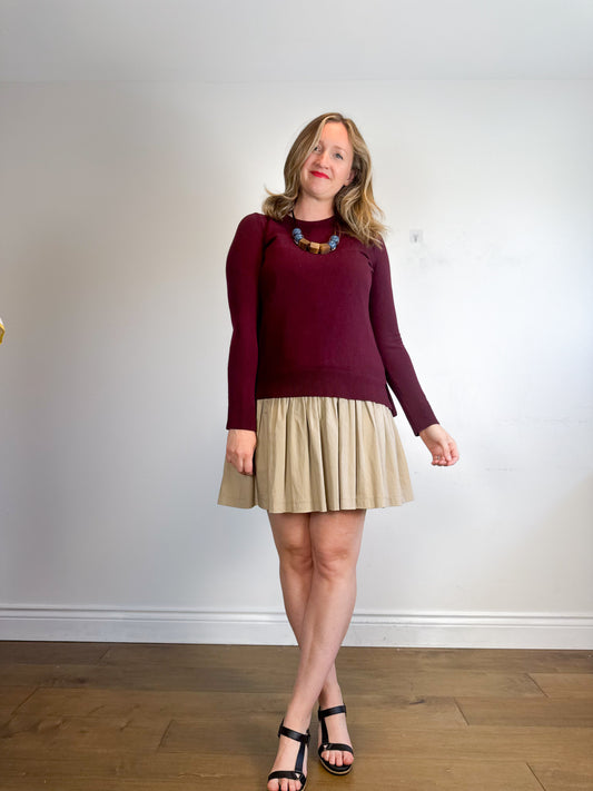 Vince Cashmere Sweater in Maroon (Size S)