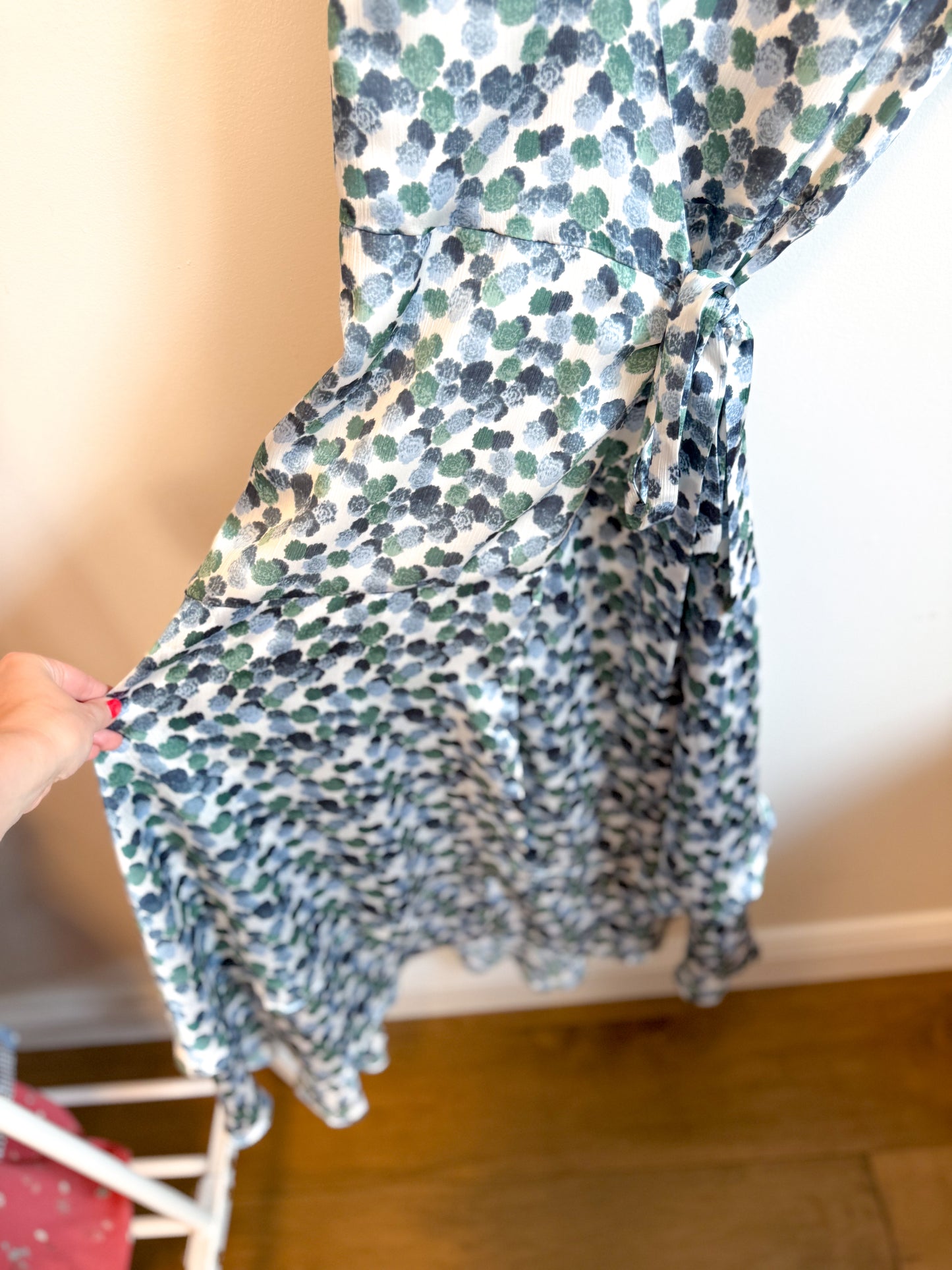 Club Monaco Wrap Dress in White/Blue/Green Print (Size M)