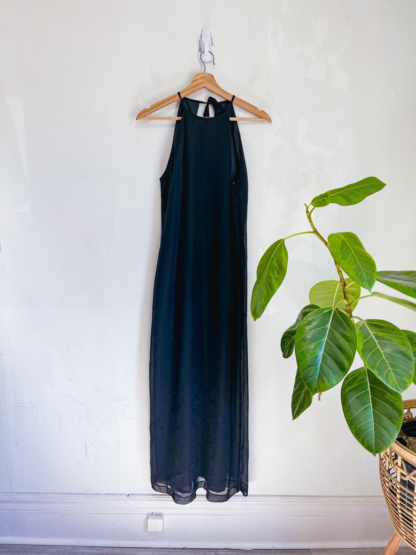 TESSUTI Petites Black Full Length Halter Dress (Size S/M)