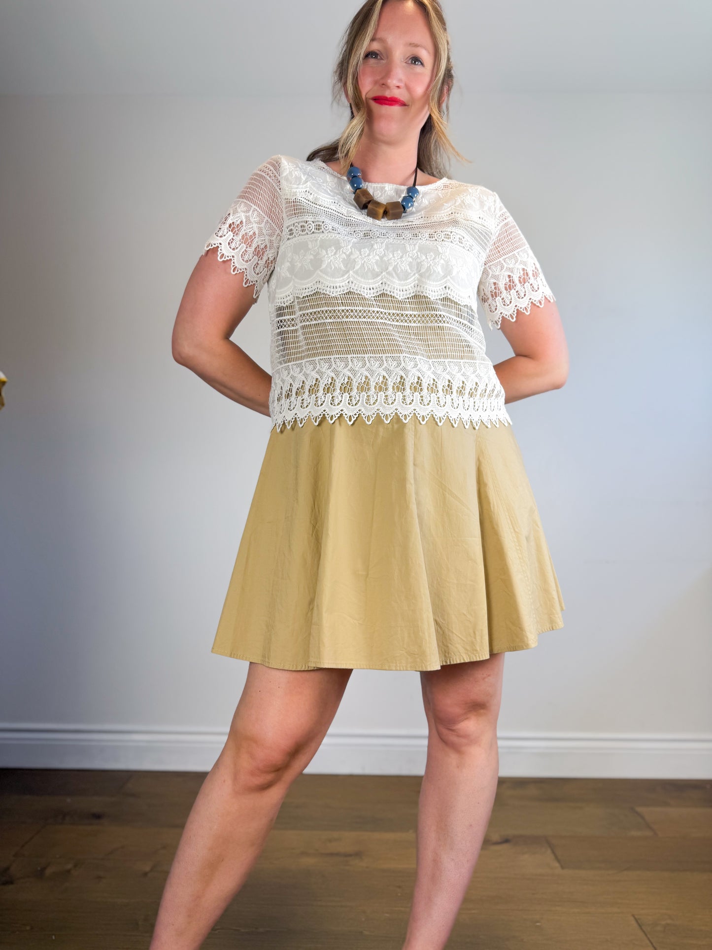 Banana Republic Crochet T-Shirt in Cream (Size M)