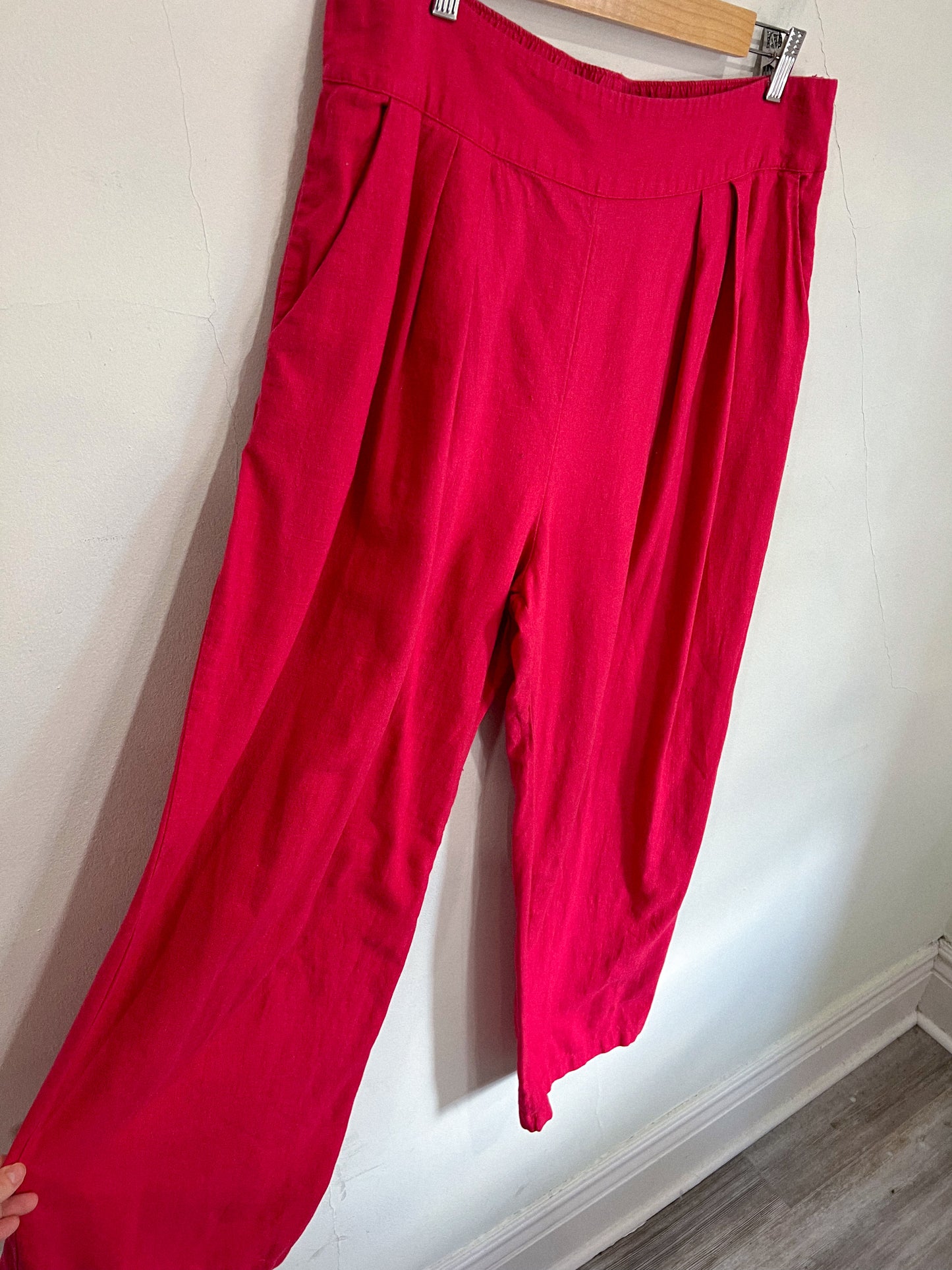 Abercrombie & Fitch Wide Leg Linen Pants in Red (Size L)