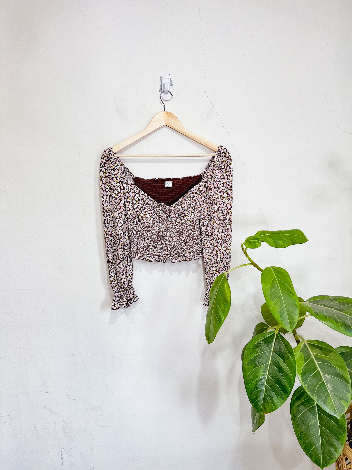 Sunday Best "Sinatra Blouse" in Brown/Pink Floral (Size M)