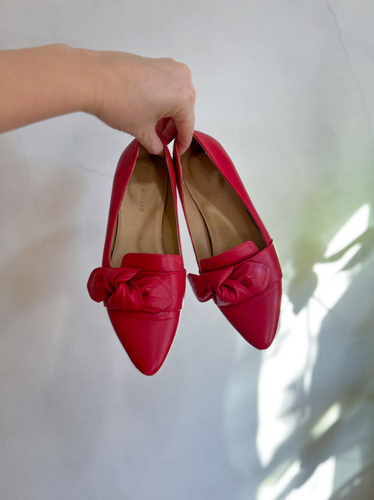 Poppy Barley Sustainable Top Knot Leather Flats in Red (Size 6.5)