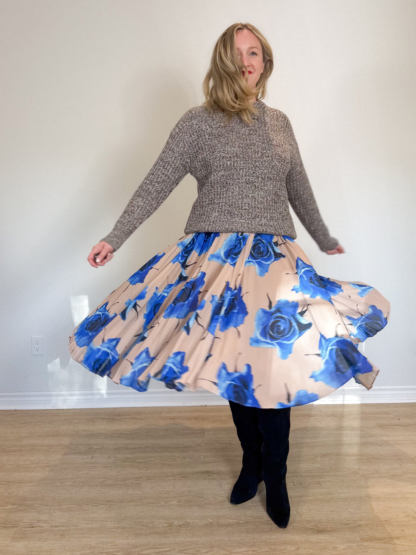 Paul Smith "Pleated Skirt in Blue/Taupe Floral" (Size S)