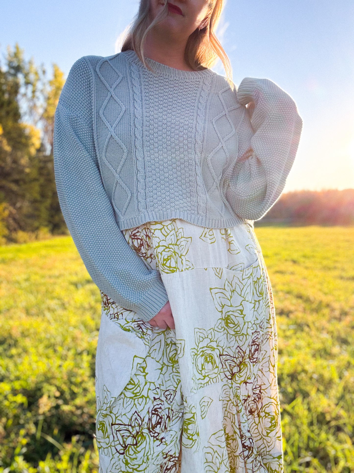 L'ENVERS Sustainable Knitwear "Organic Cotton Cropped Sweater in Mint Green" (Size L)