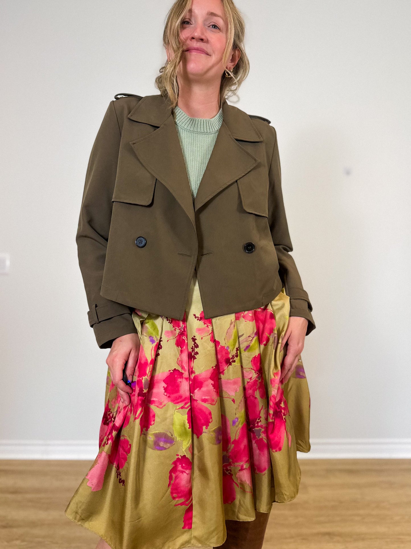 Cropped Trench Style Jacket (Size M/L)