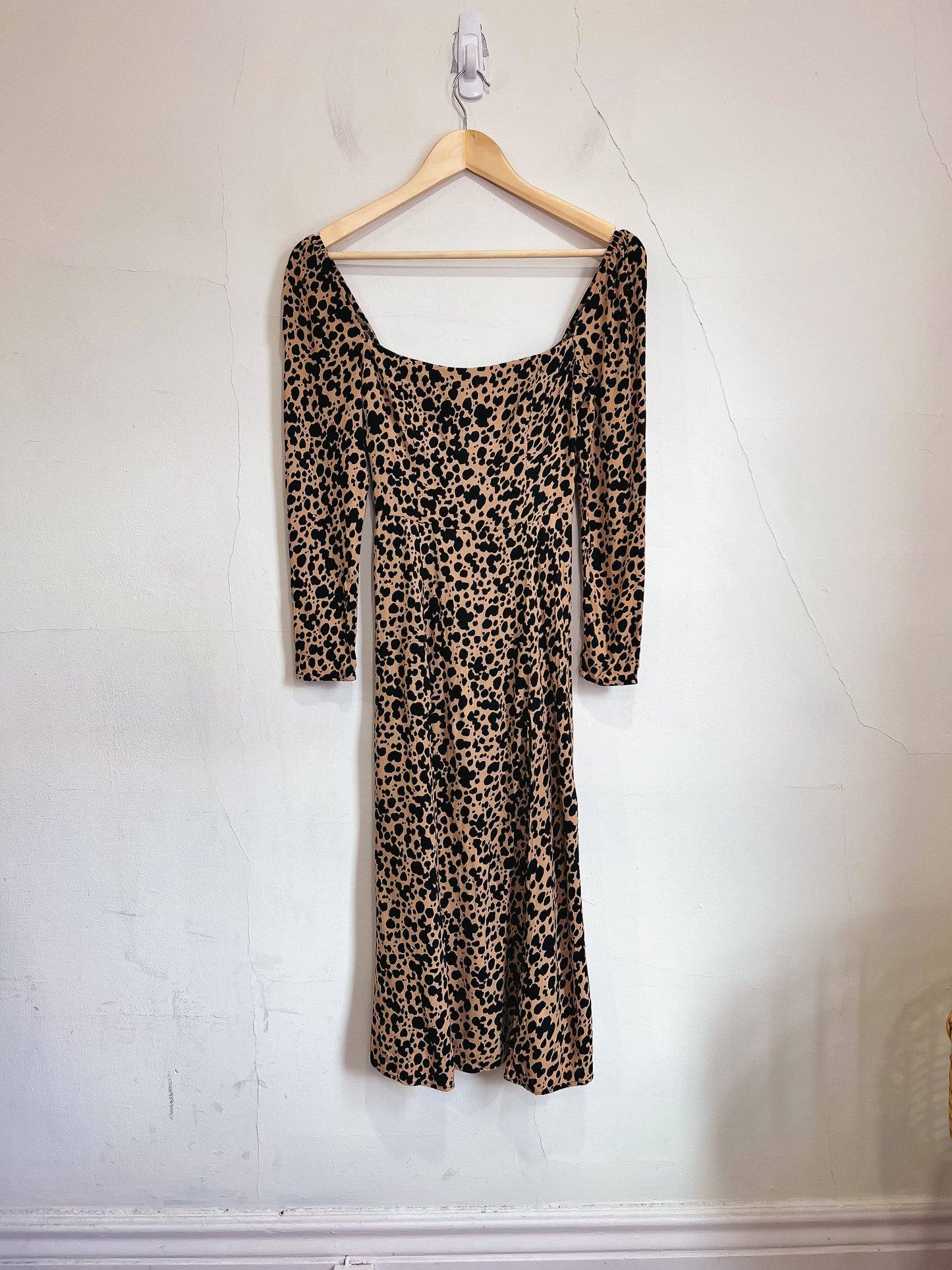 Reformation "Sigmund Dress in Leopard Print" (Size 4P)