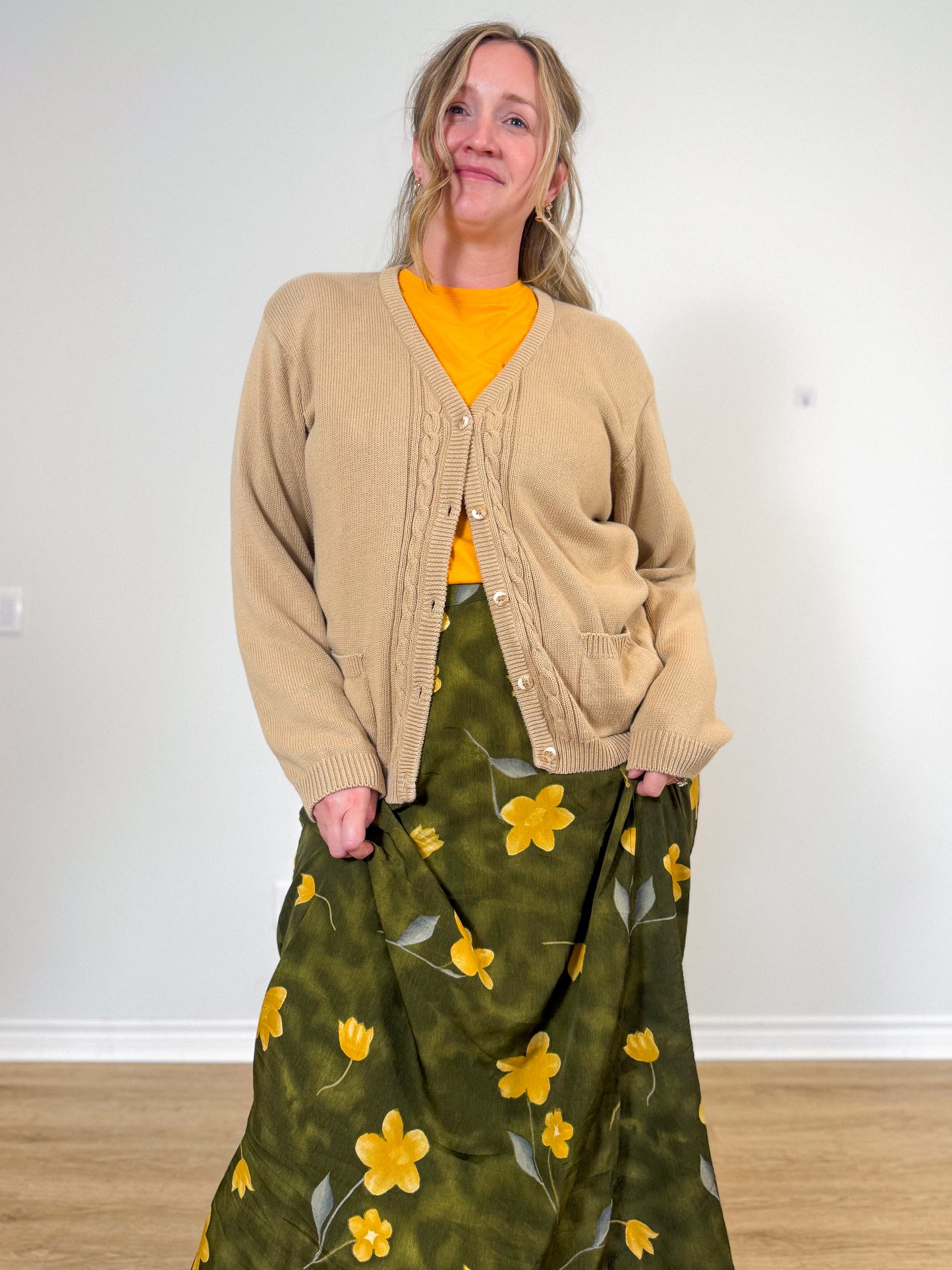 Vintage Cotton Cardigan in Beige (Size XL)