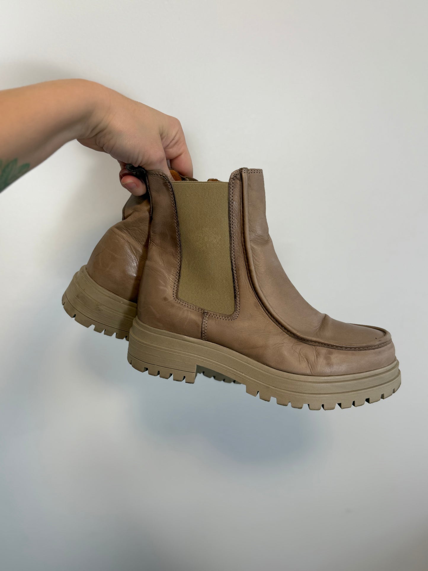 MIZ MOOZ "Leilani Chelsea Boot in Beige" (Size 38)