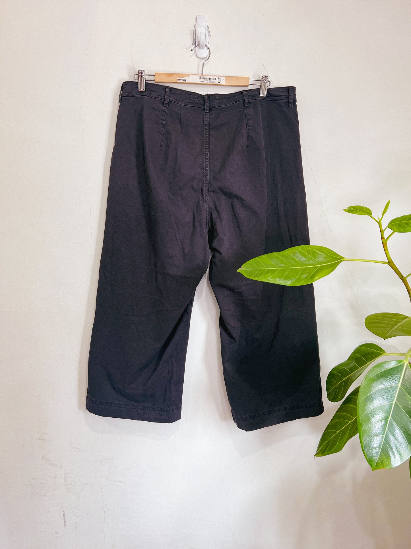 Everlane Black Wide Leg Pants (Size 14)