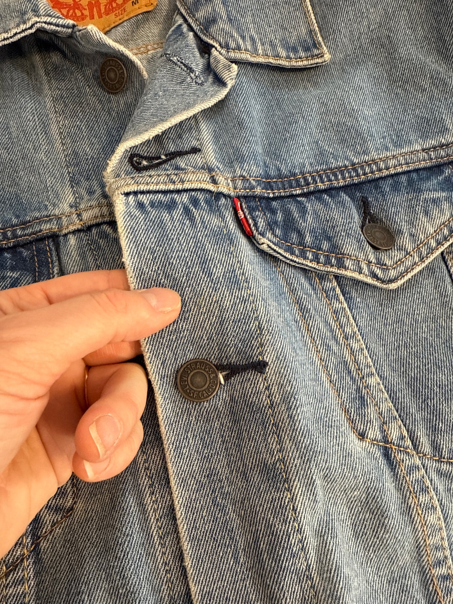 Levi’s Denim Jacket in Light Wash (Size M)