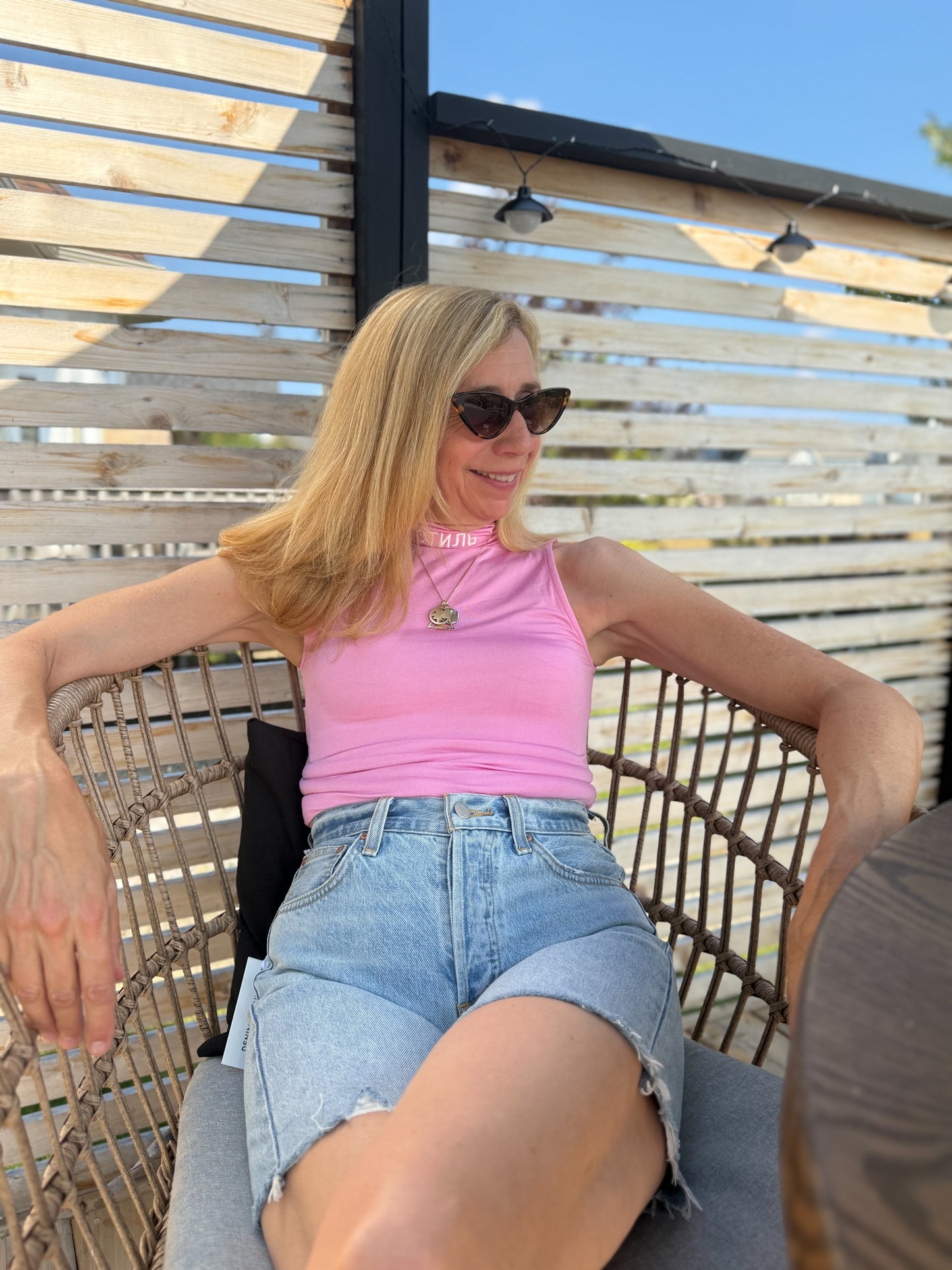 Denim Forum "The '90s Vintage Hi-rise Denim Short" NWT (Size XS/S)