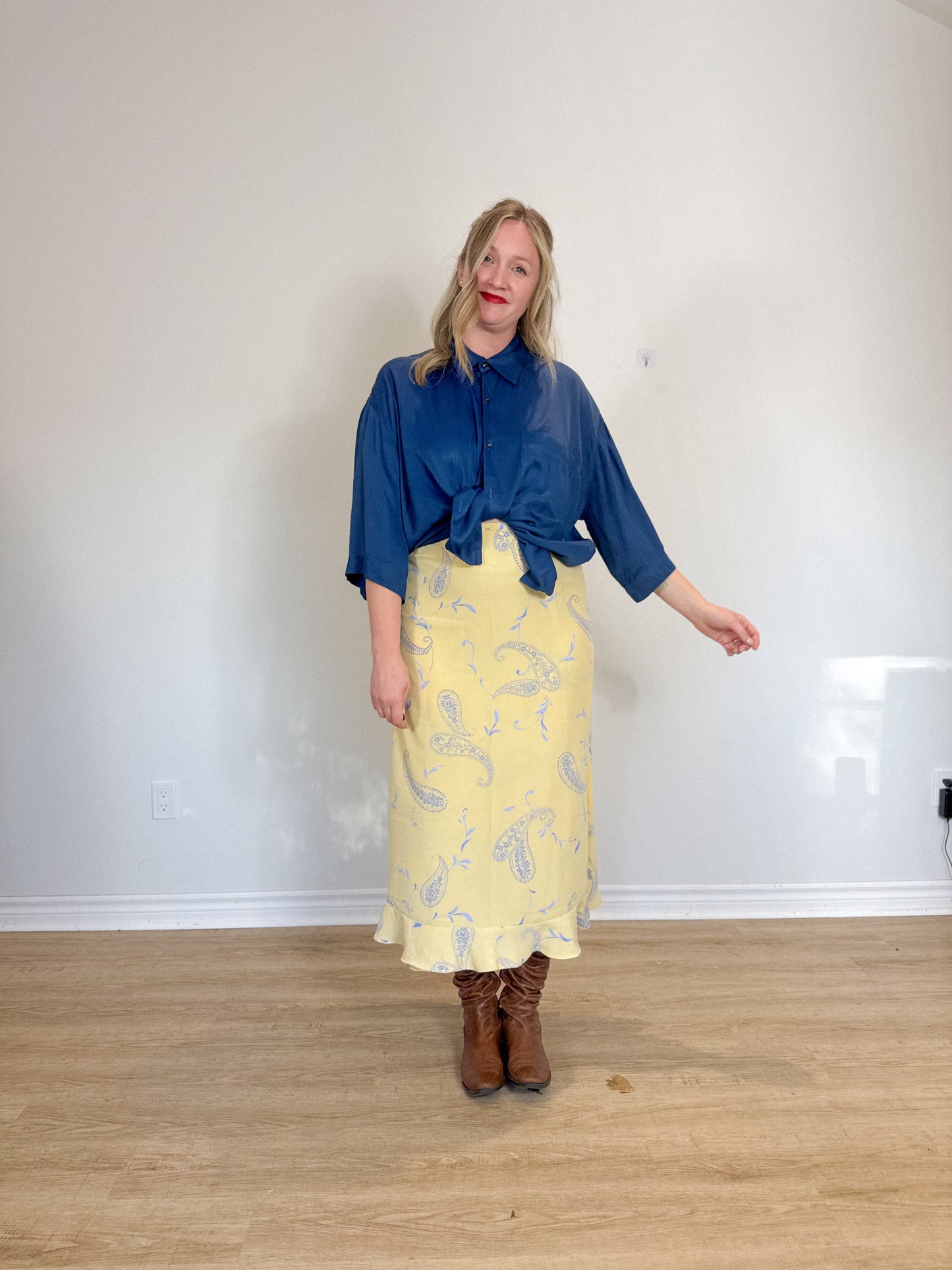 Vintage REVERSIBLE Floral & Paisley Midi Skirt in Yellow (Size L)