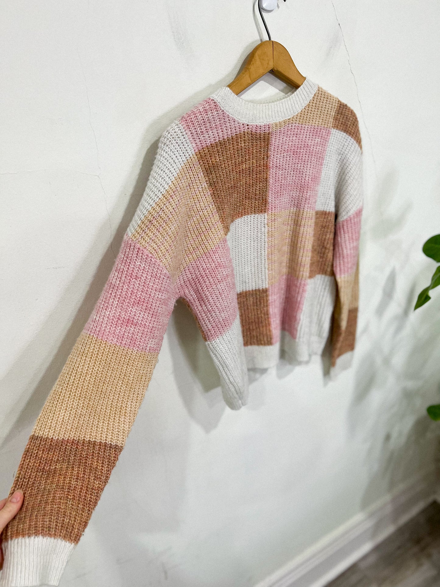 MINKPINK Checkered Sweater in Brown/Pink/White (Size S)