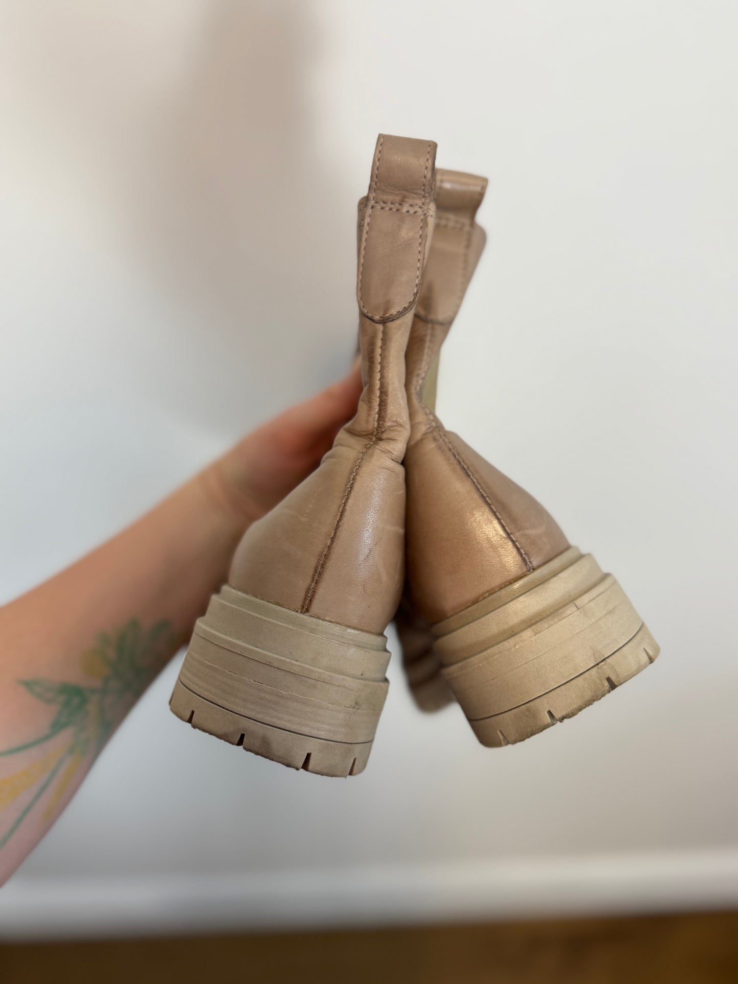 MIZ MOOZ "Leilani Chelsea Boot in Beige" (Size 38)