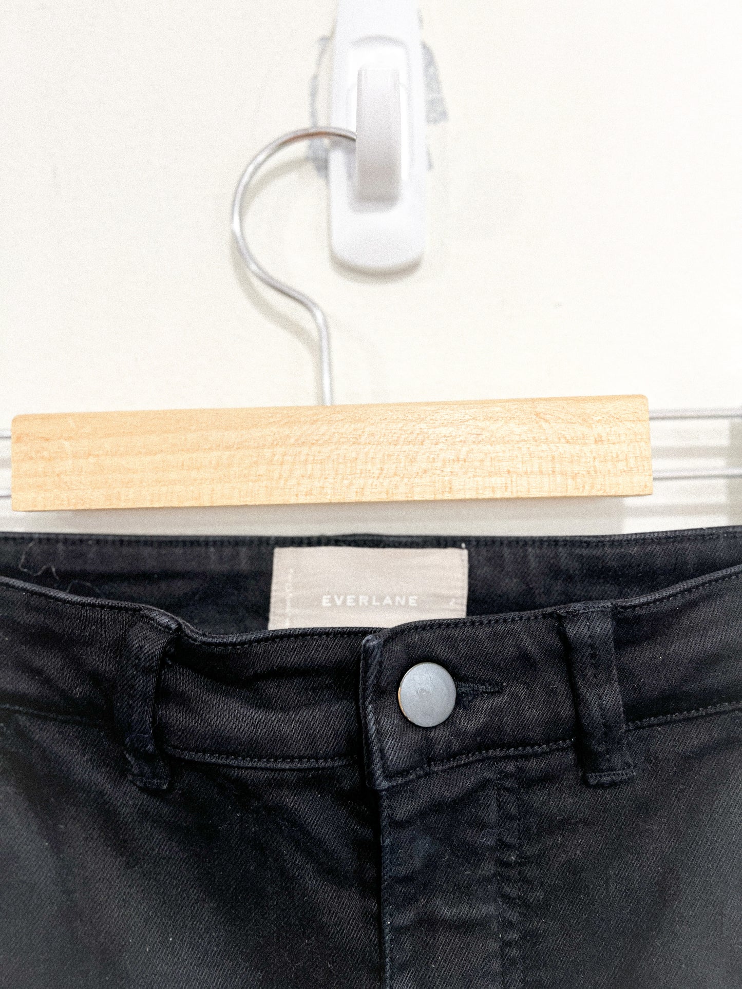 Everlane Black "The Straight-Leg Crop" Pants (Size 2)