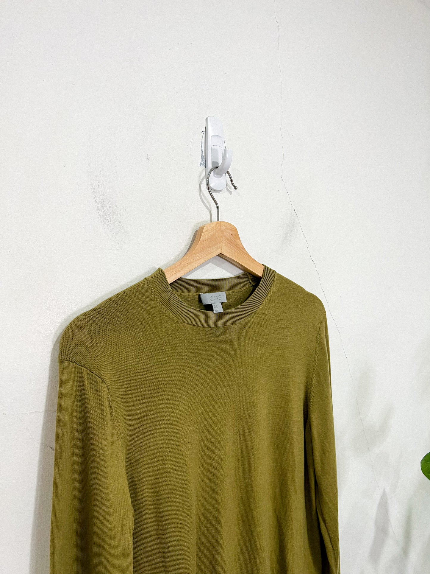 COS Lightwool Wool Crewneck in Green (Size S)