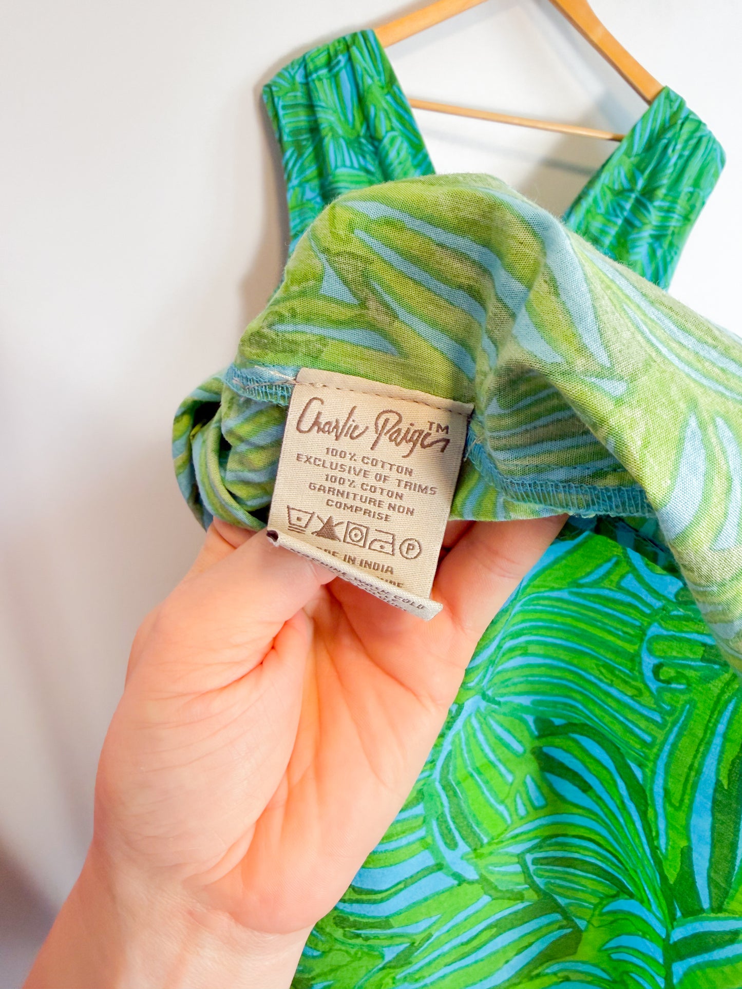 Charlie Paige Print Midi Dress in Green (Size M)