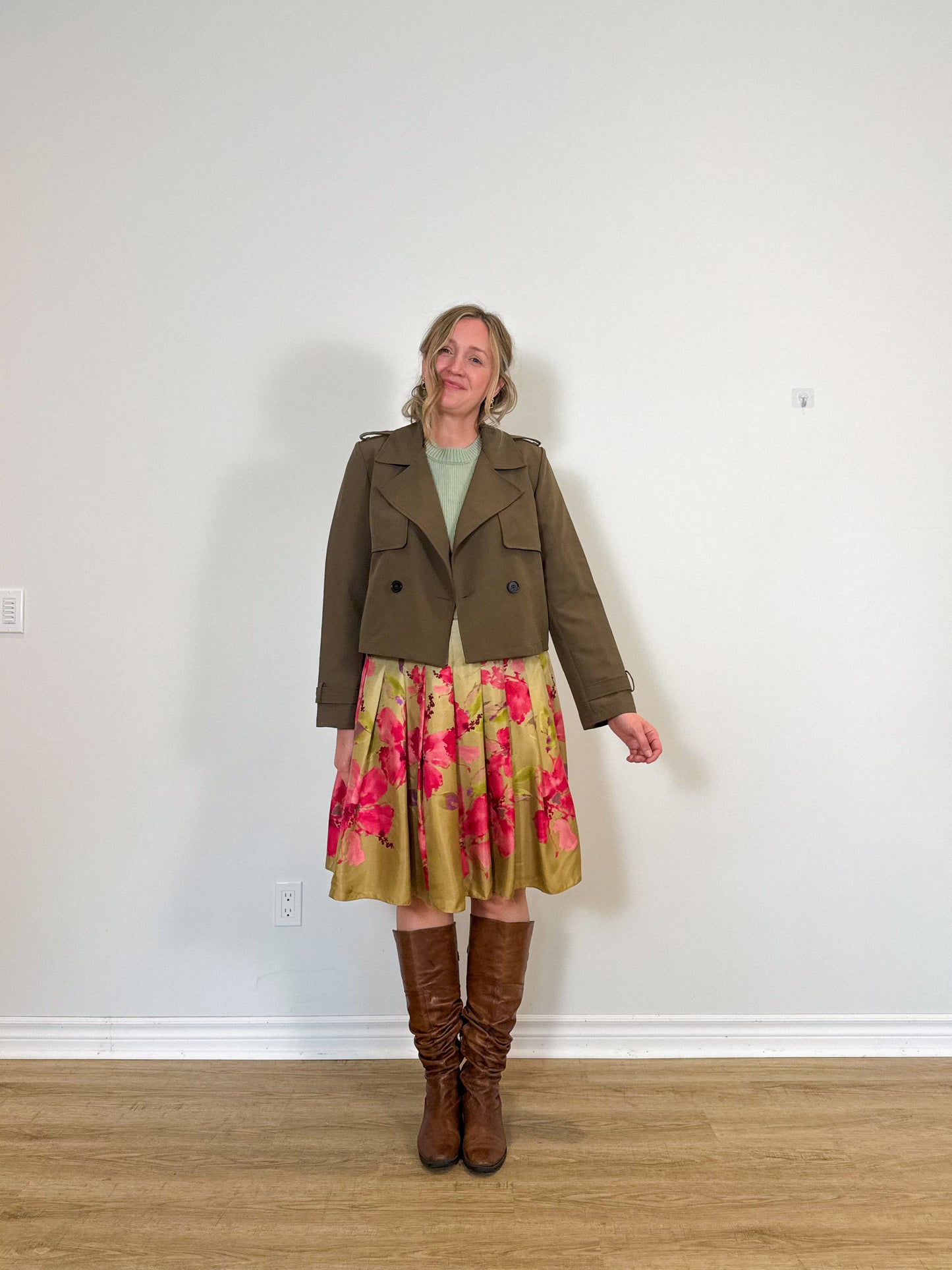 Cropped Trench Style Jacket (Size M/L)