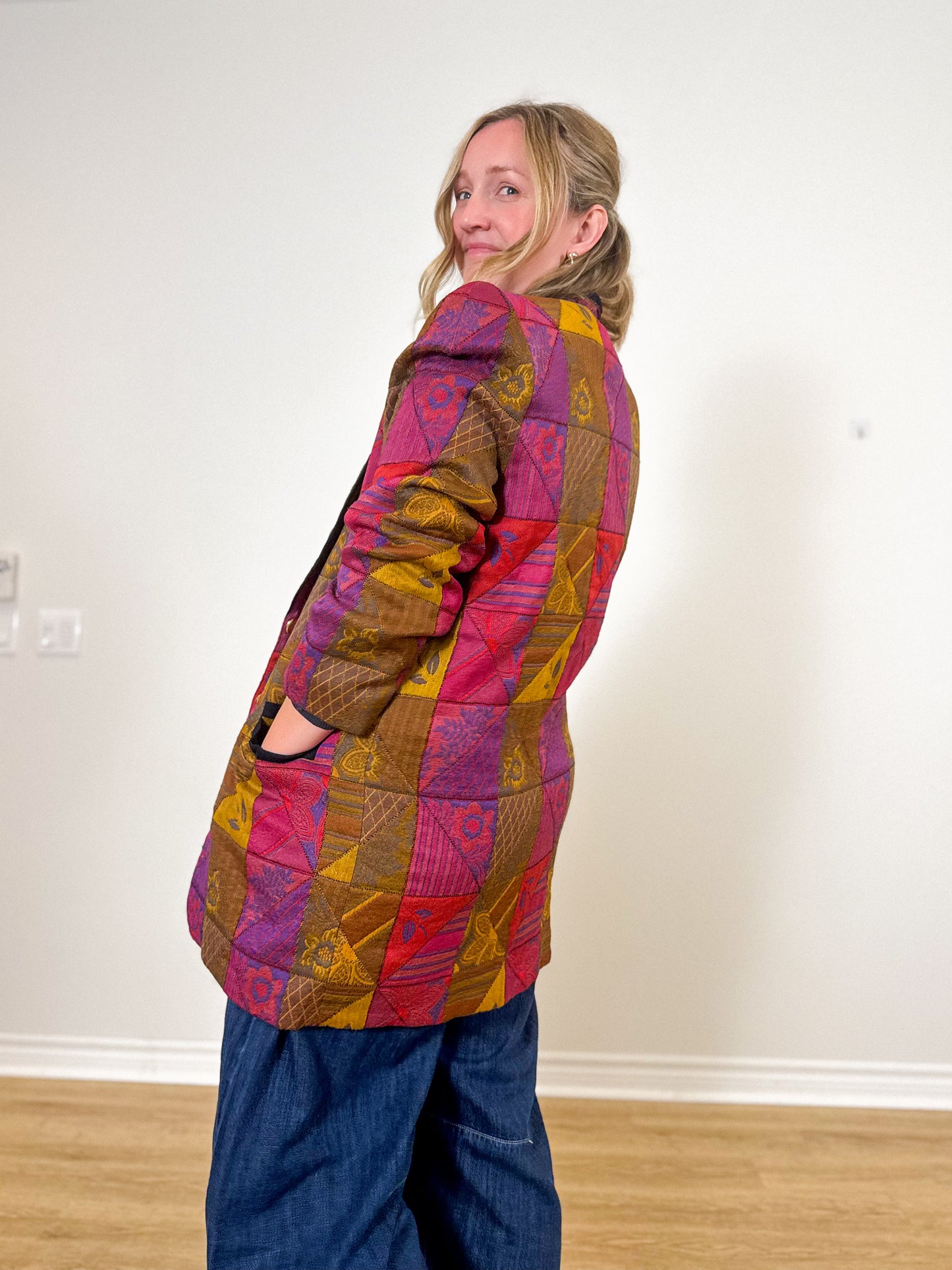 Vintage Quilted Blazer in Multi-Colour (Size XL)
