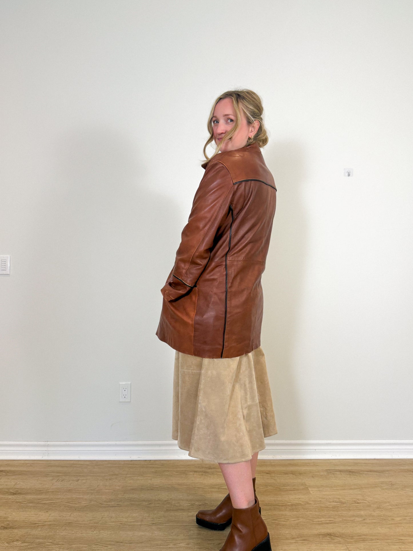 Vintage Bertanni Leather Jacket in Brown (Size L)
