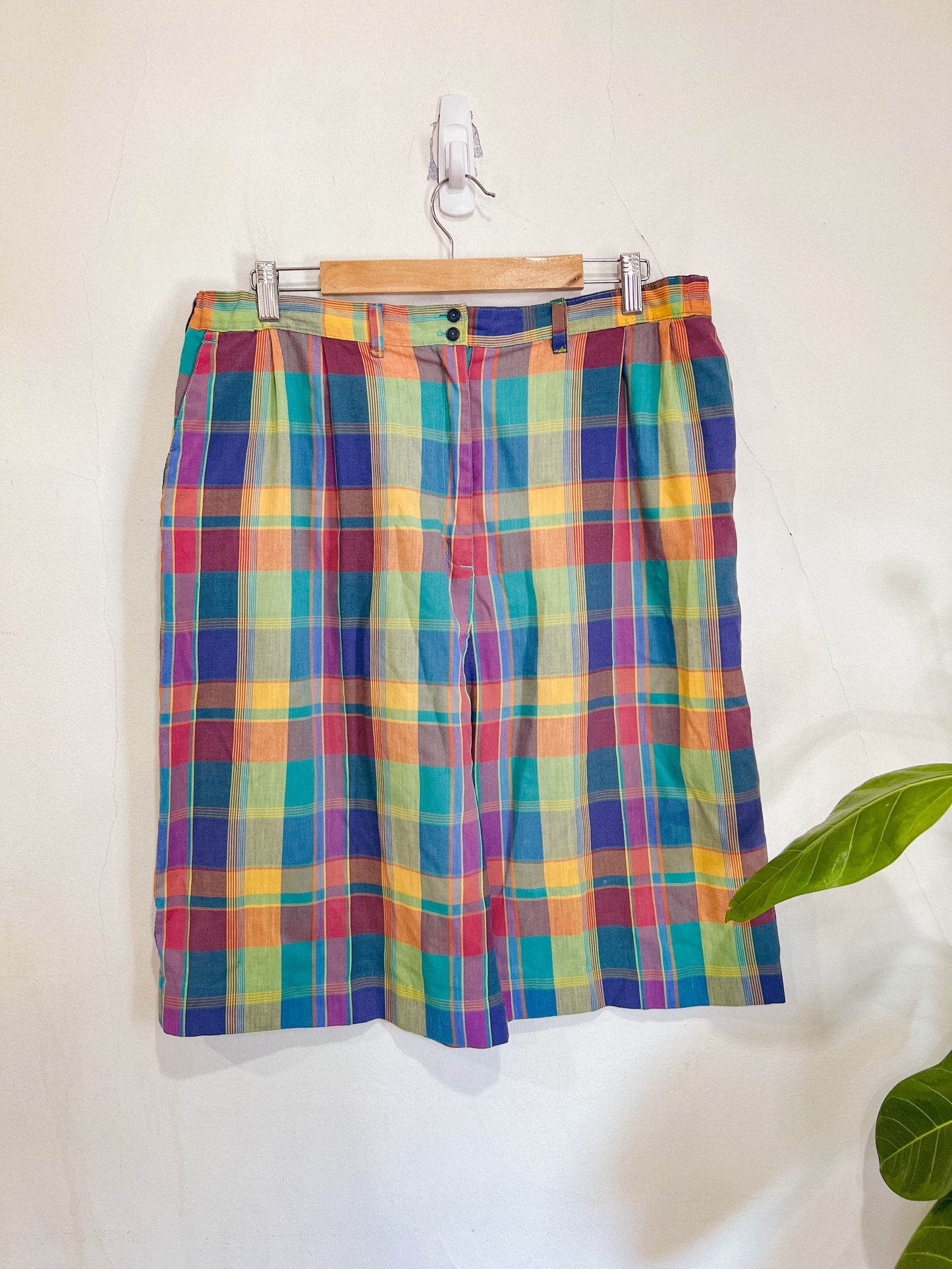 Vintage Plaid Long Shorts (Size XL)