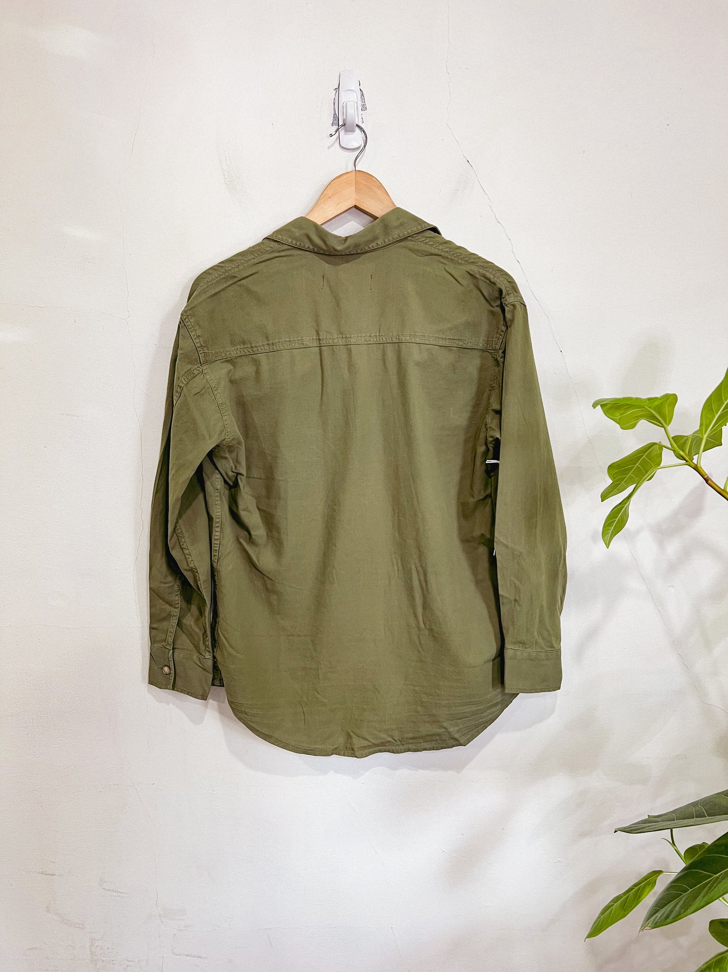 Denim Forum "The Sade Shirt" In Olive Leaf Green NWT (Size XS/S)