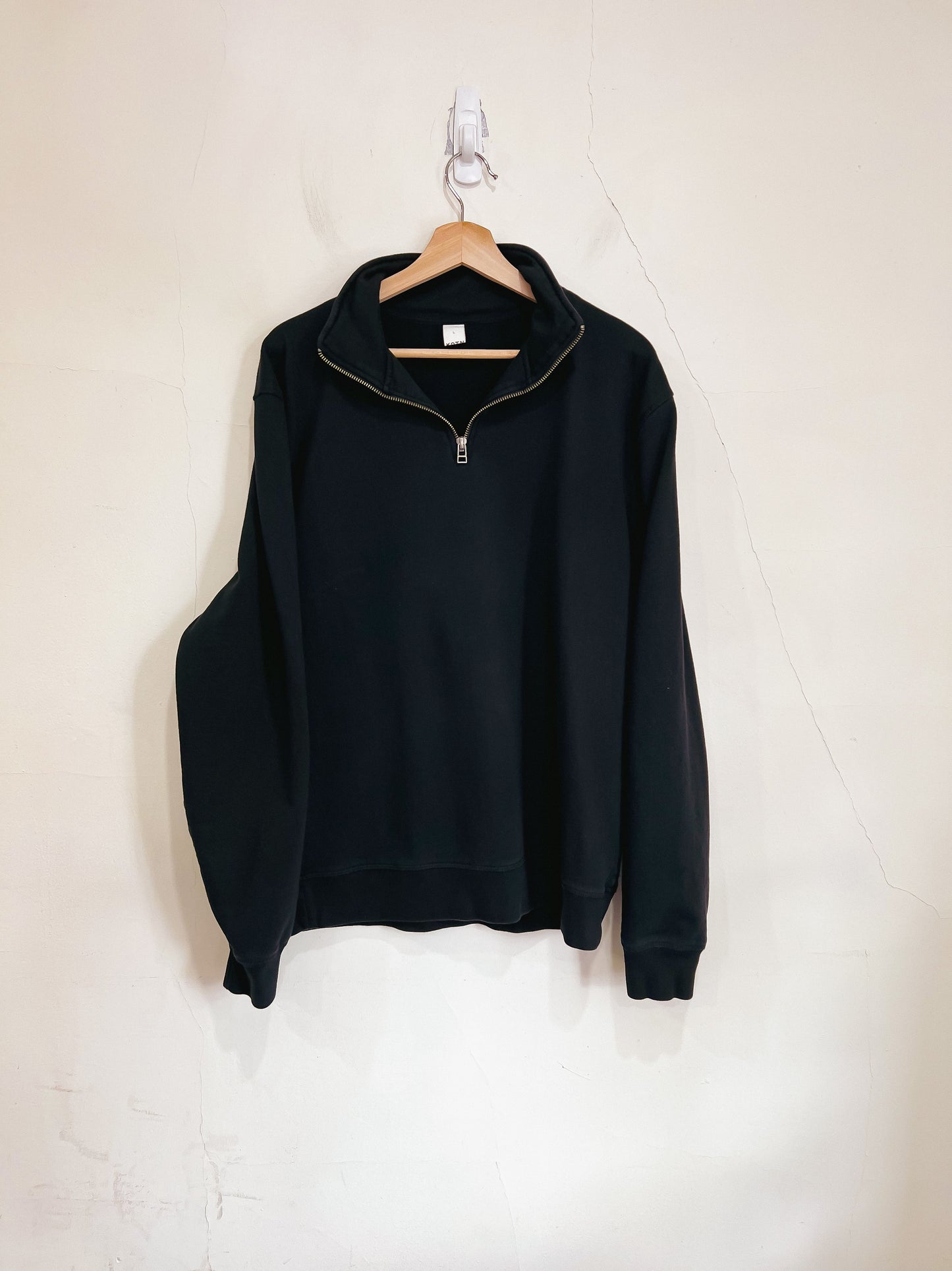 KOTN Slow Fashion "Quarter Zip French Terry Sweatshirt in Black" (Size L)