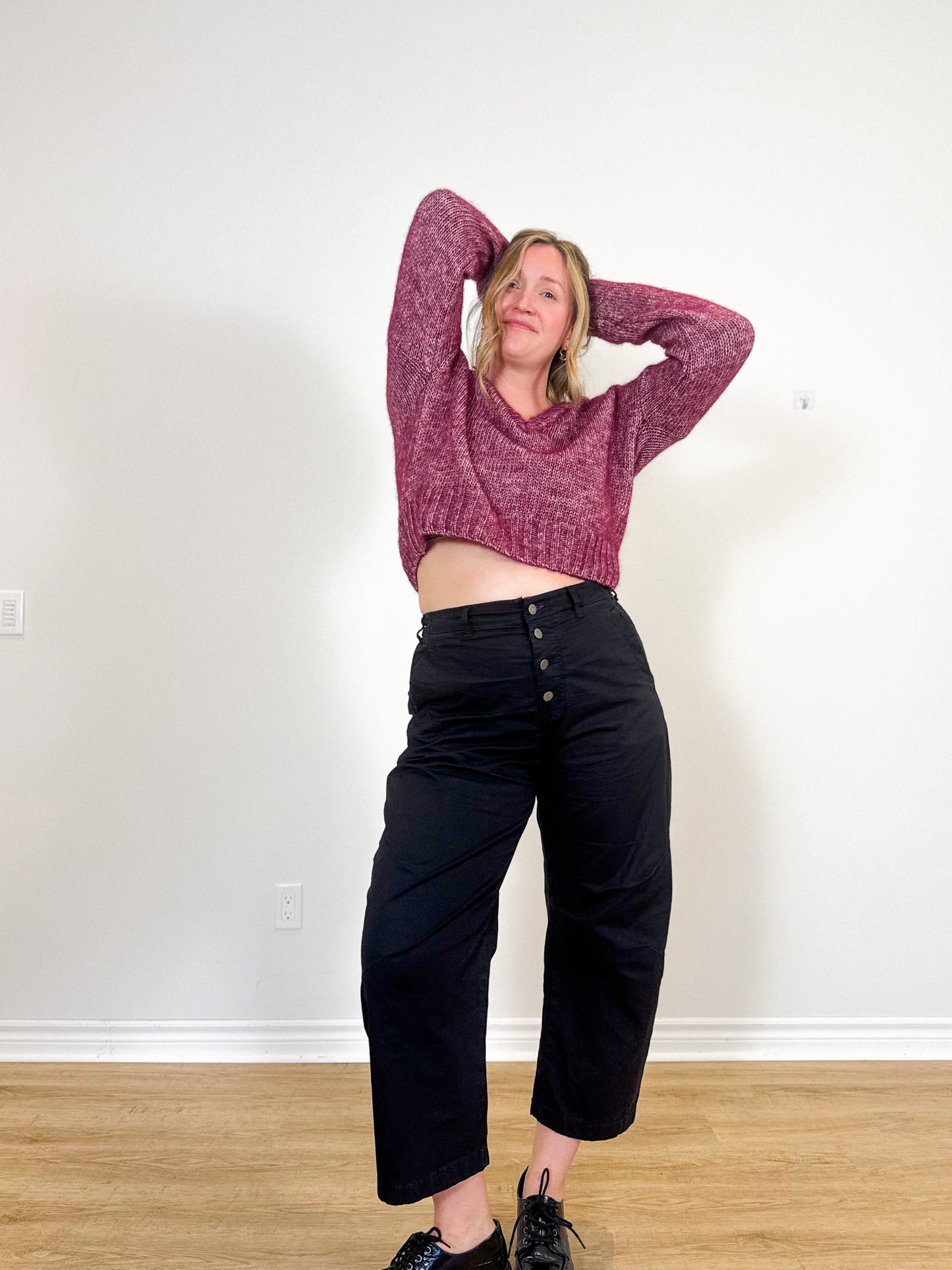 Anthropologie Pilcro "The Arin Mid-Rise Button-Front Barrel Pants in Black" (Size 31)