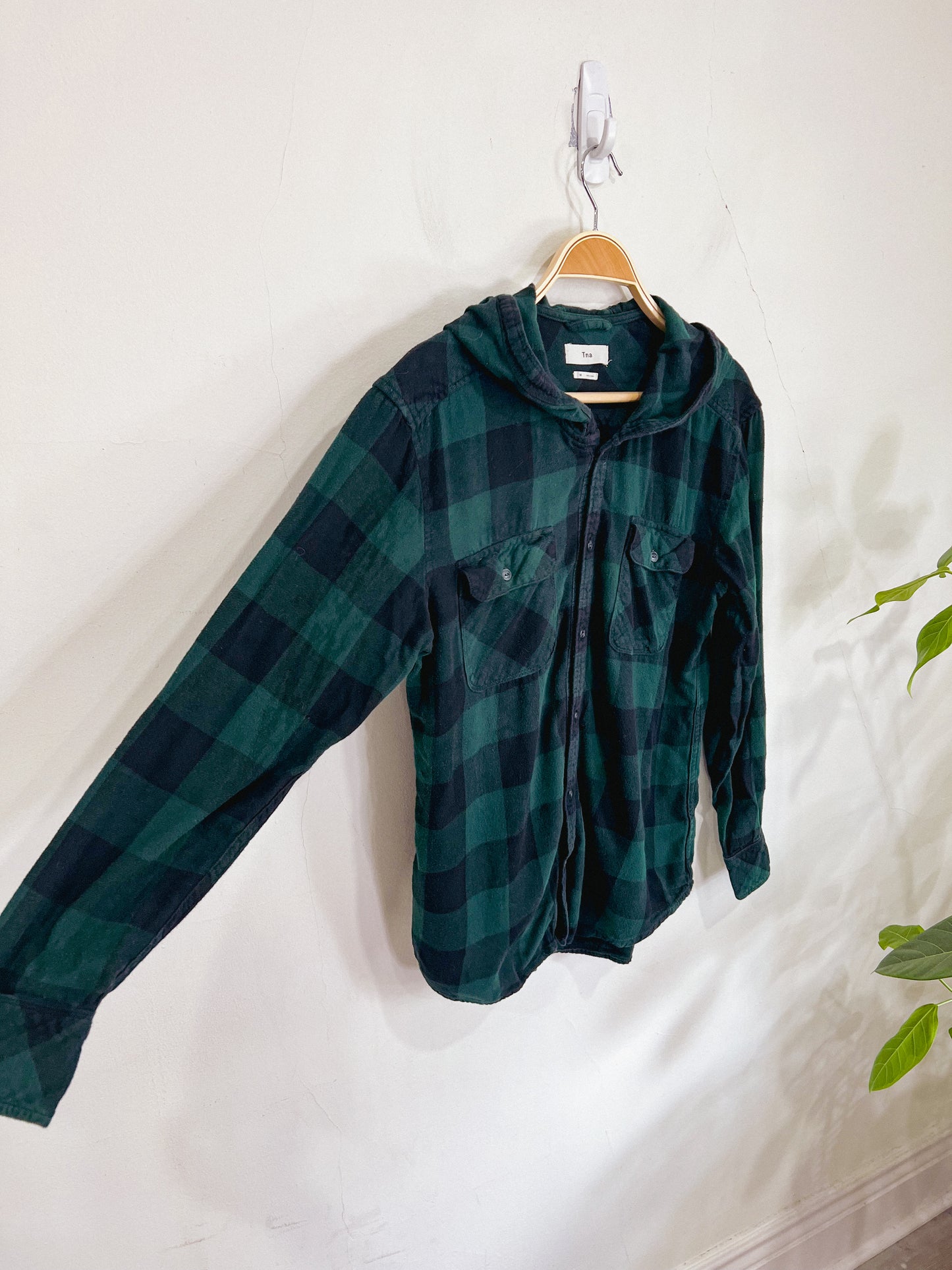 TNA Plaid Flannel Button Down with Hood in Black/Green (Size M)