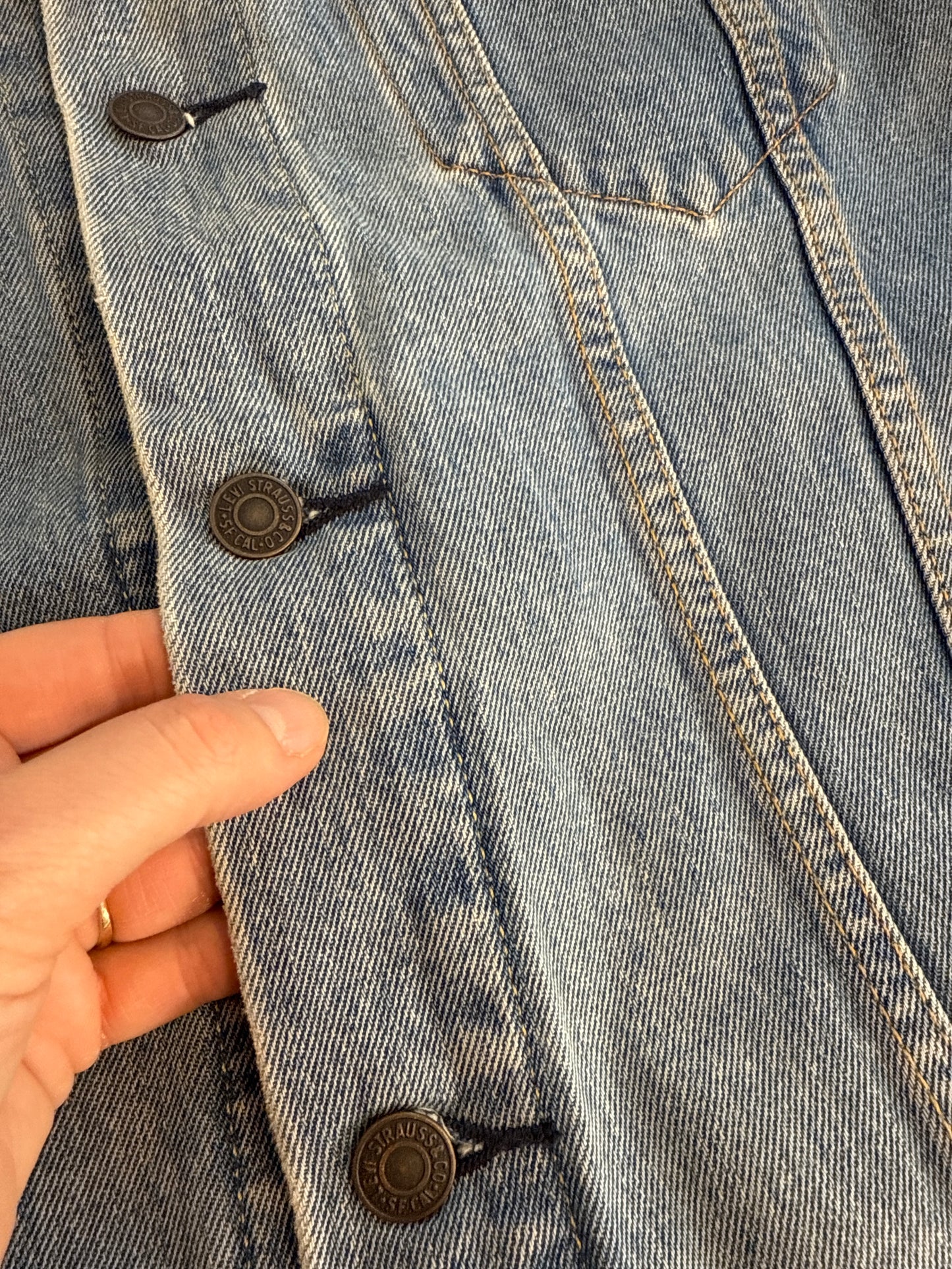 Levi’s Denim Jacket in Light Wash (Size M)