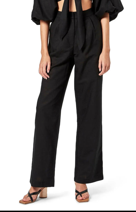 Charlie Holiday Wide Leg Linen Blend Pants with Belt in Black (Size S)