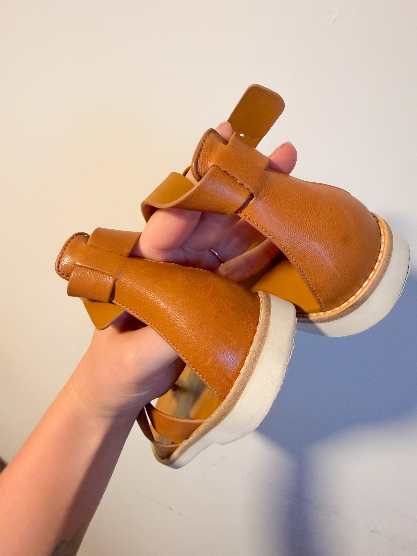 Vince Morris Strappy Leather Sandals (Size 9)