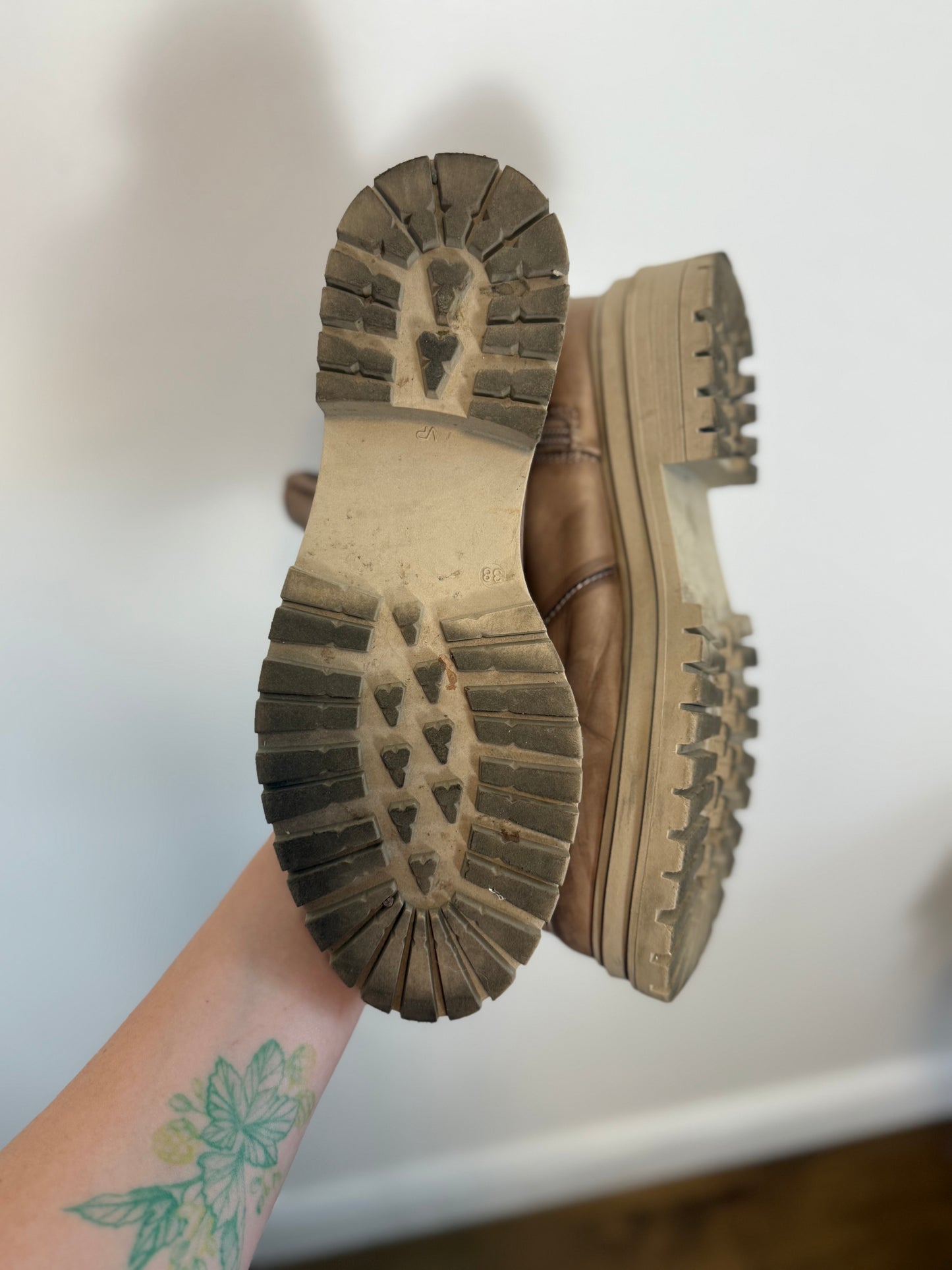 MIZ MOOZ "Leilani Chelsea Boot in Beige" (Size 38)