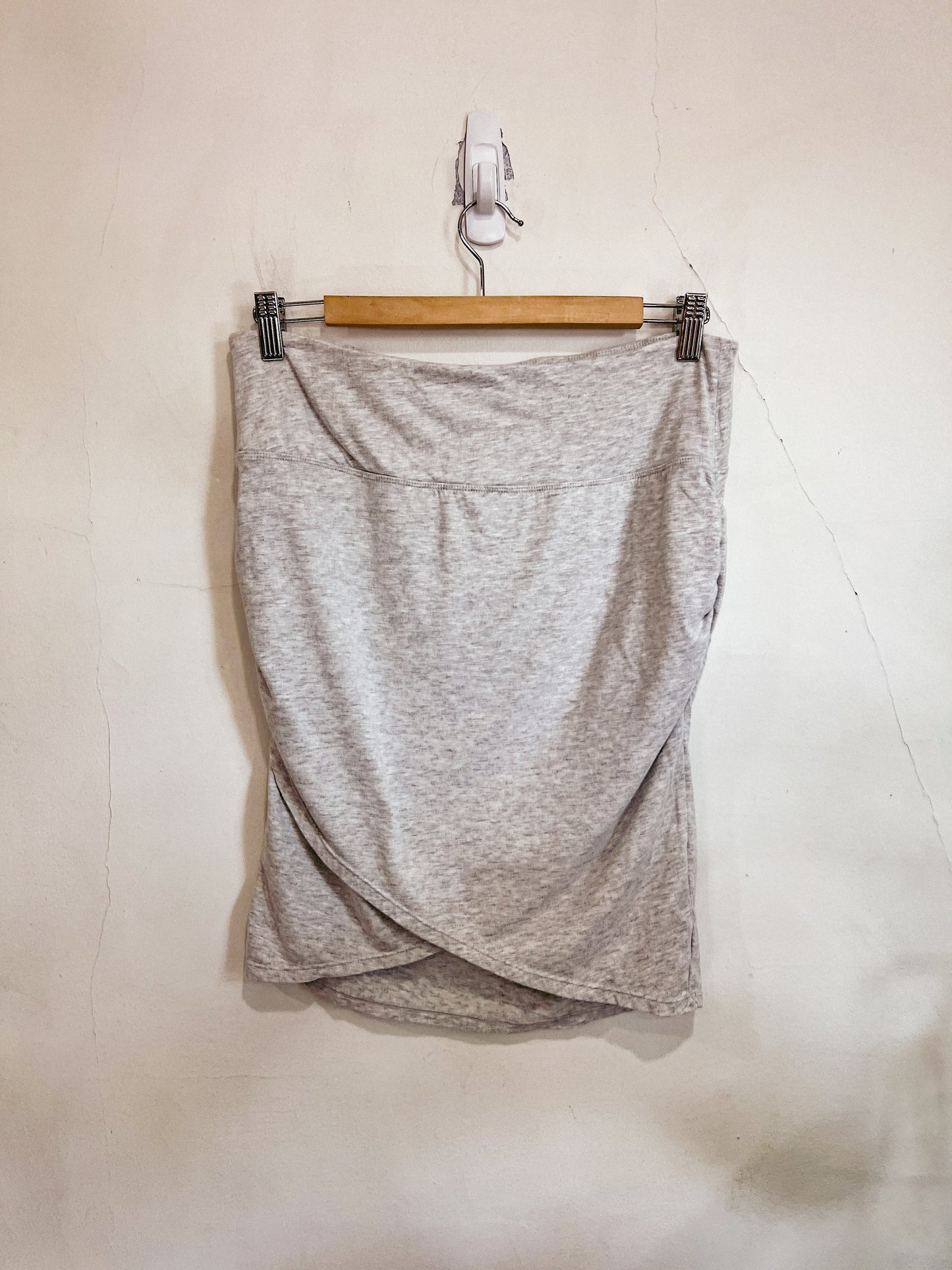 Athleta Kickback Skirt in Grey (Size M/L)