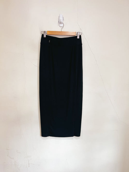 Kit & Ace "Happy Skirt in Black" (Size S)