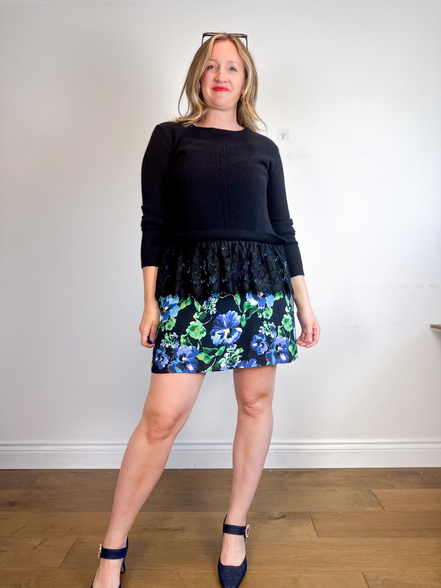 Autumn Cashmere Sweater in Black with Lace Trim (Size L)