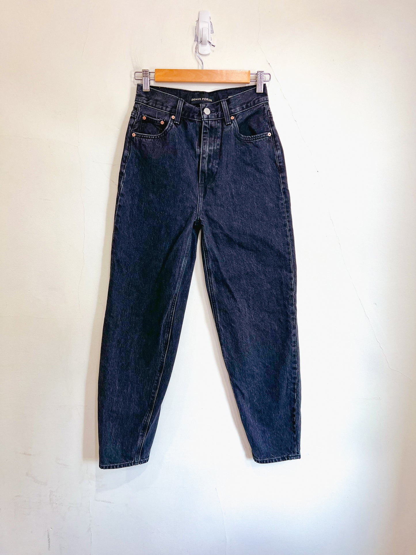 Denim Forum "The Gia High Rise Carrot Jeans in Black Denim" (Size 24)