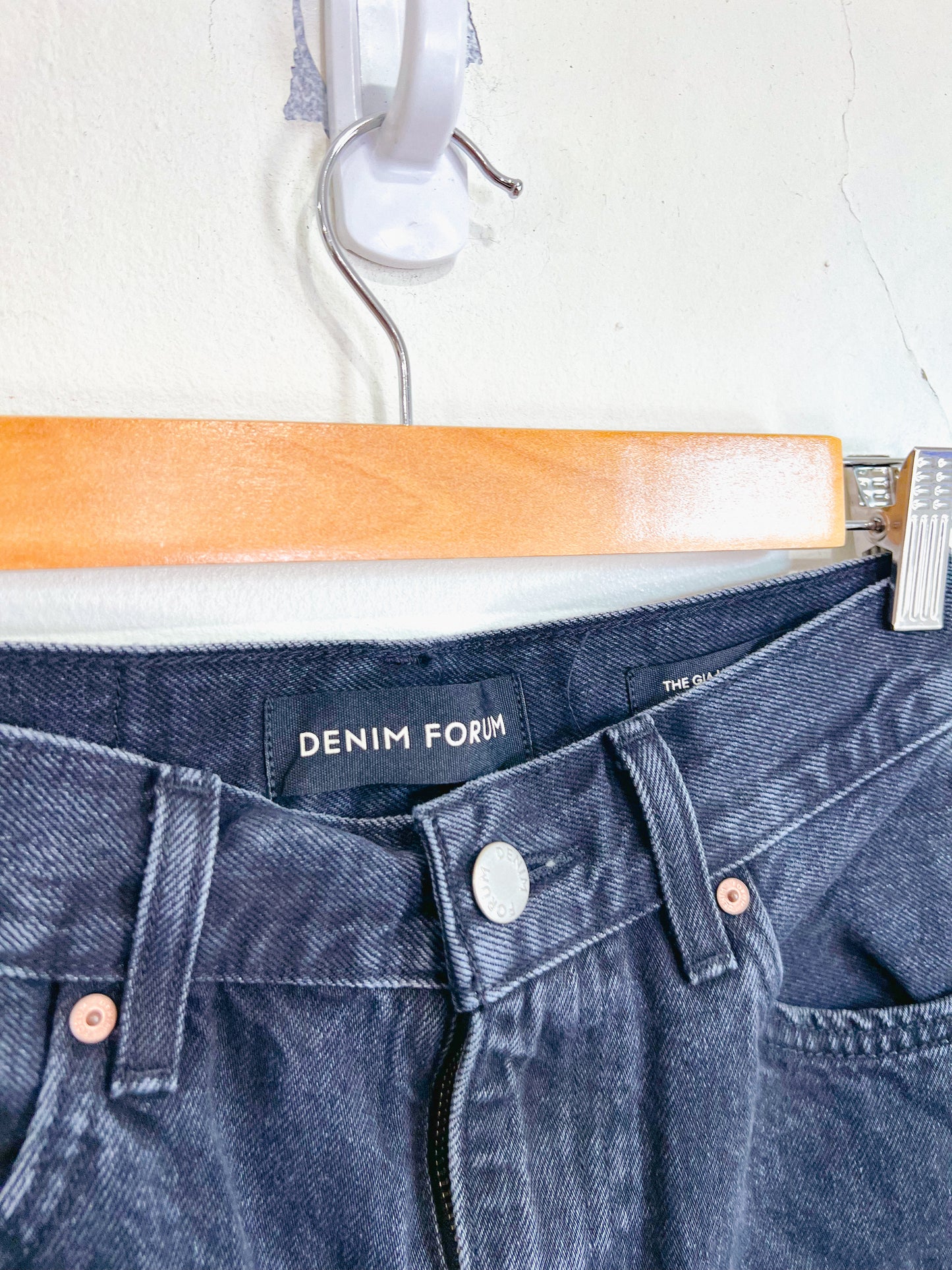 Denim Forum "The Gia High Rise Carrot Jeans in Black Denim" (Size 24)